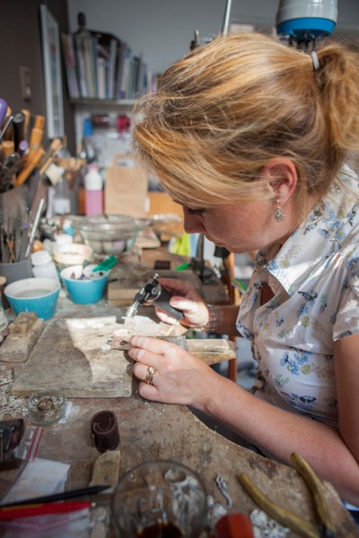 VanNienke Sieraden Artzaanstad Kijken Huren En Kopen Van Kunst